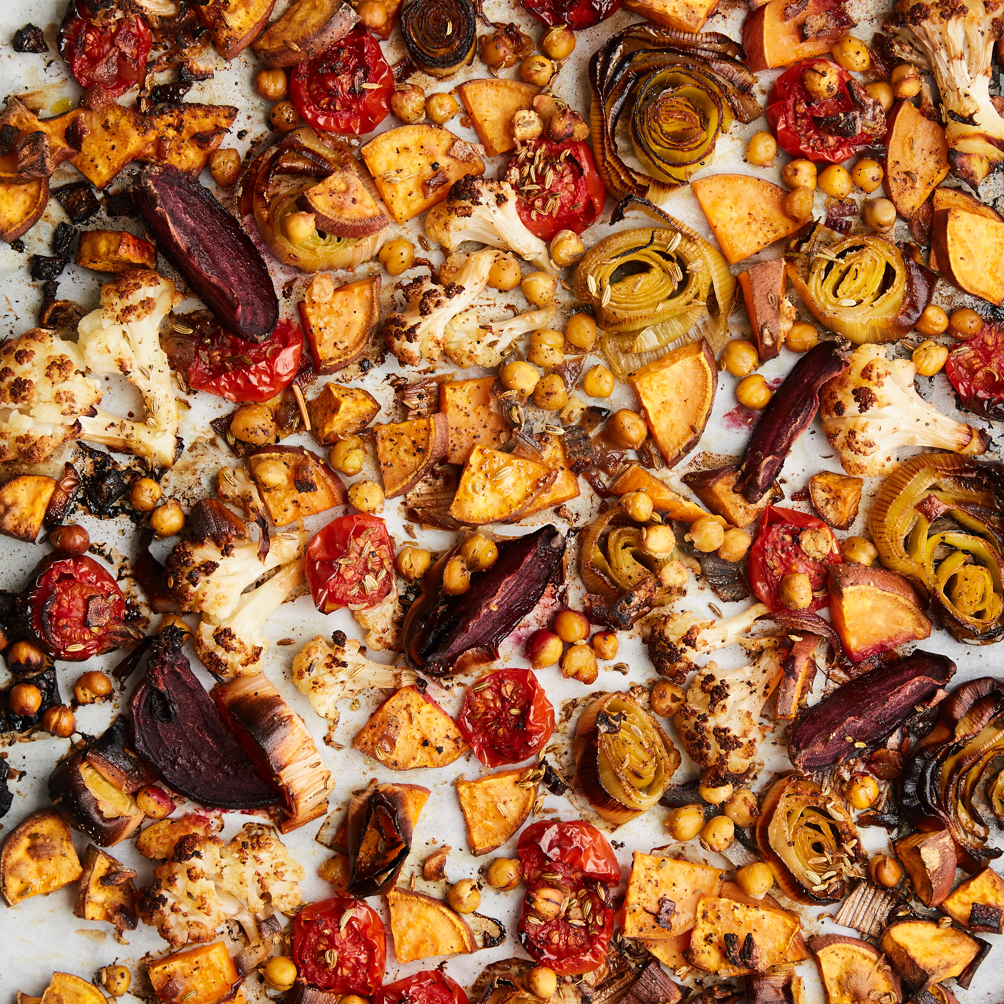 Asparagus, courgette and fennel tray bake Detox Kitchen