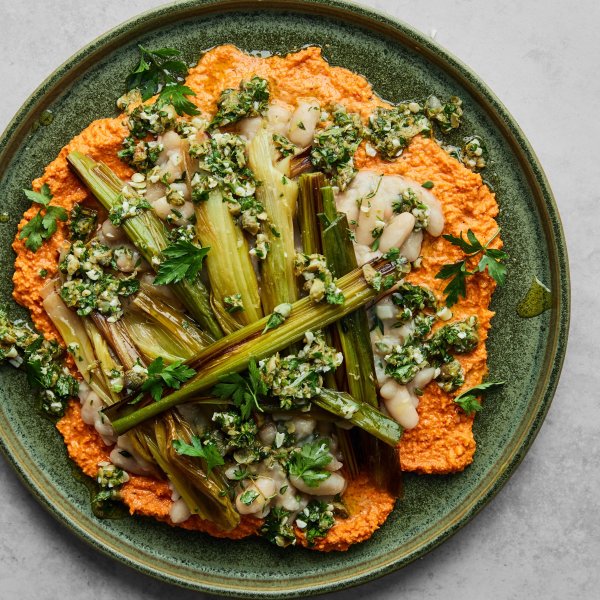 Braised leeks with cannellini beans and romesco