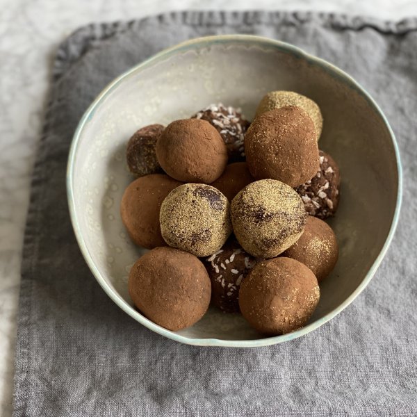 Cacao, Cashew and Date Truffles