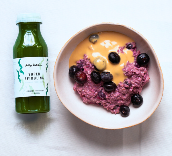 Breakfast Bundle: Overnight Oats with Berries, Plus a Cold-Pressed Juice