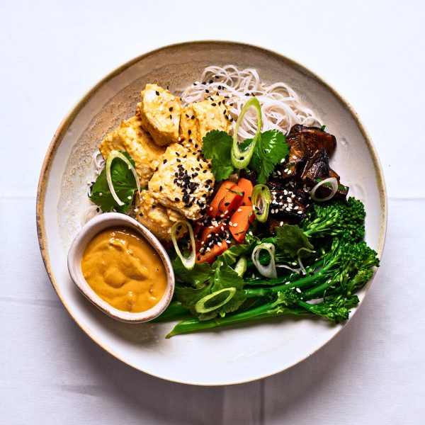 Satay Noodles with Tempeh