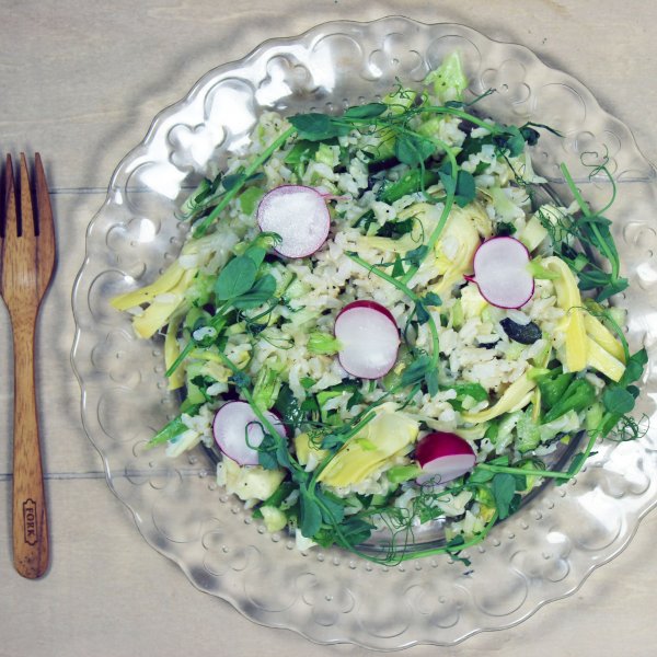 Brown rice, kohlrabi and artichoke salad