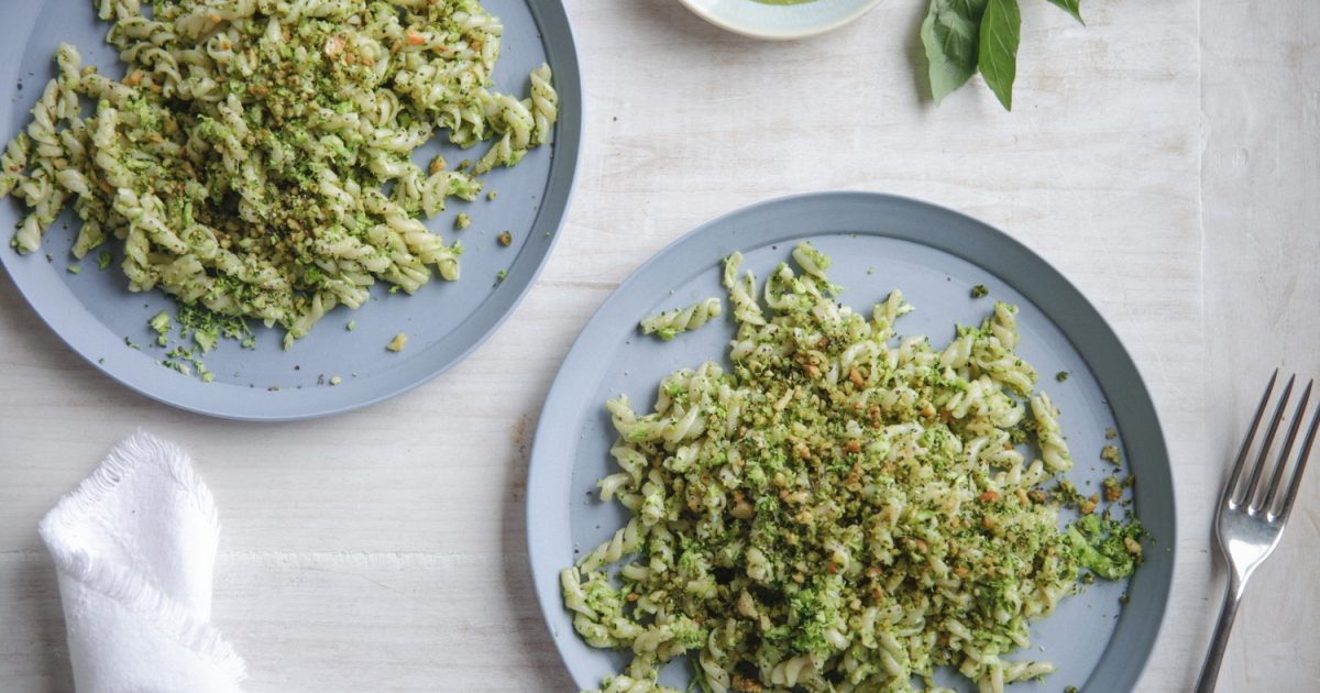 Buckwheat pasta with broccoli, pesto and nut crumb Detox Kitchen