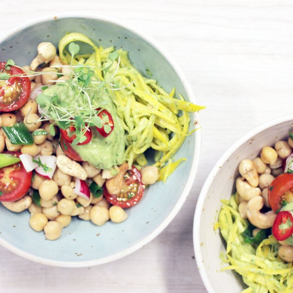 Chickpea salad with avocado mayo and yellow courgetti